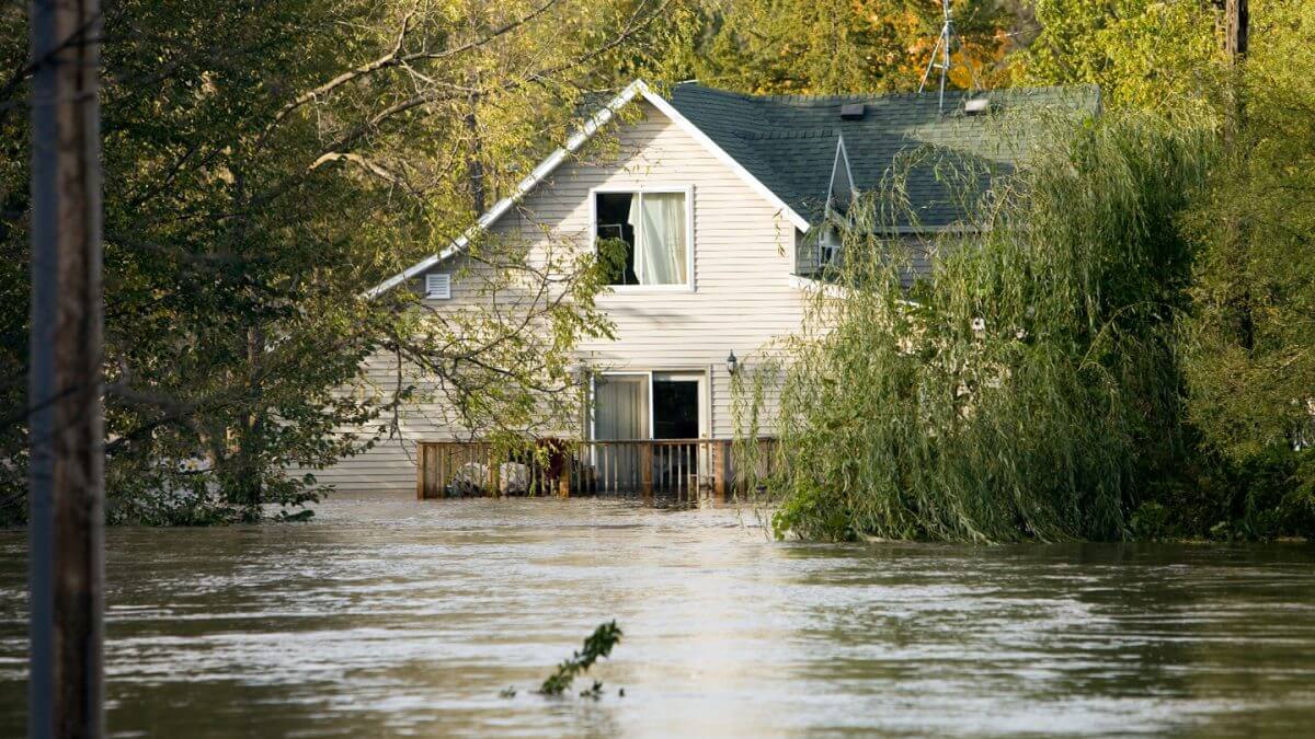 The flooded house at Canada.
